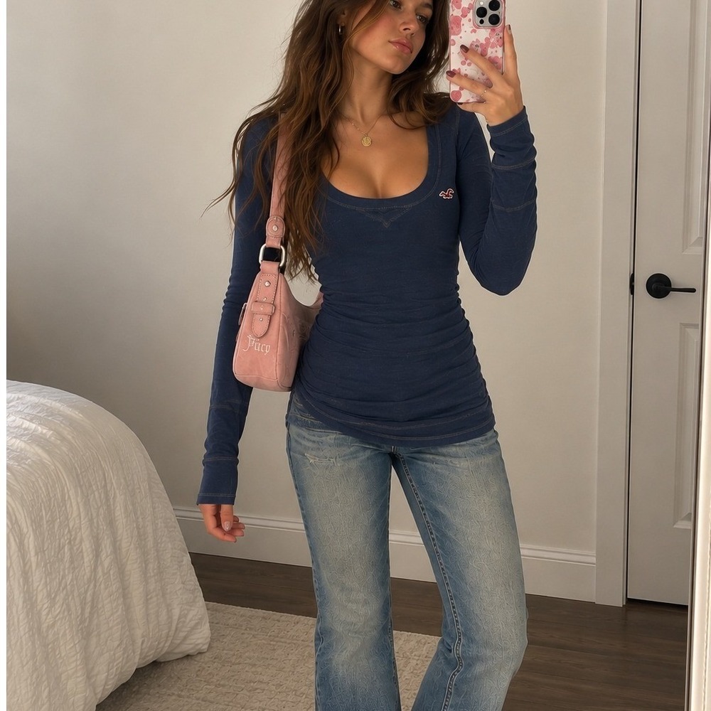 Hollister Y2K Navy Blue Long Sleeve Scoop Neck Top 2000s Mall Bella Swan Large